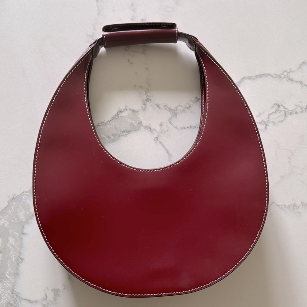 Staud moon bag Raspberry